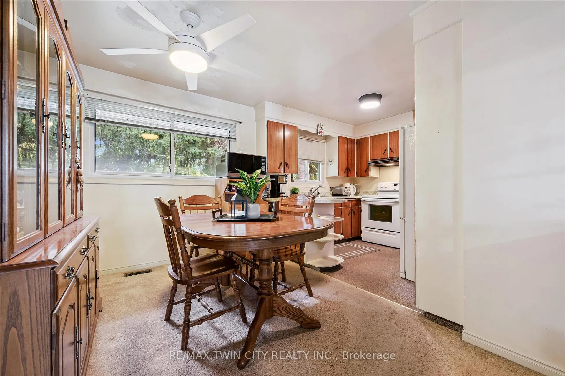 Photo 9 of 41 Boniface Avenue, Kitchener — HOMEH