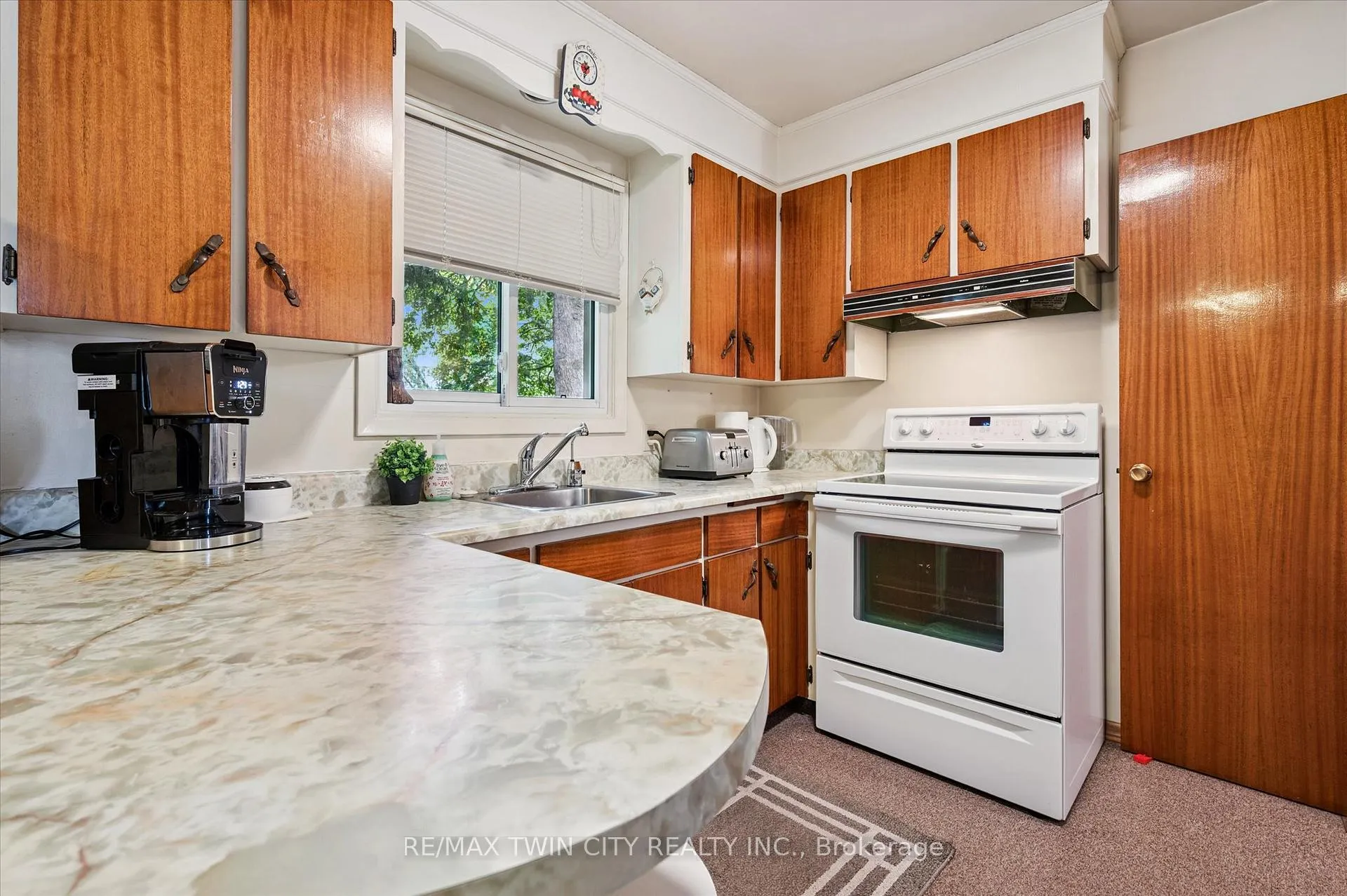Photo 12 of 41 Boniface Avenue, Kitchener — HOMEH