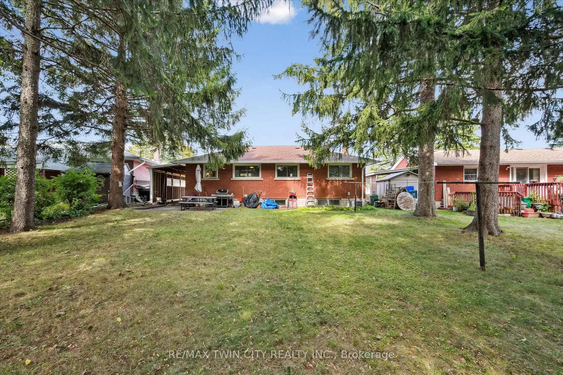 Photo 25 of 41 Boniface Avenue, Kitchener — HOMEH