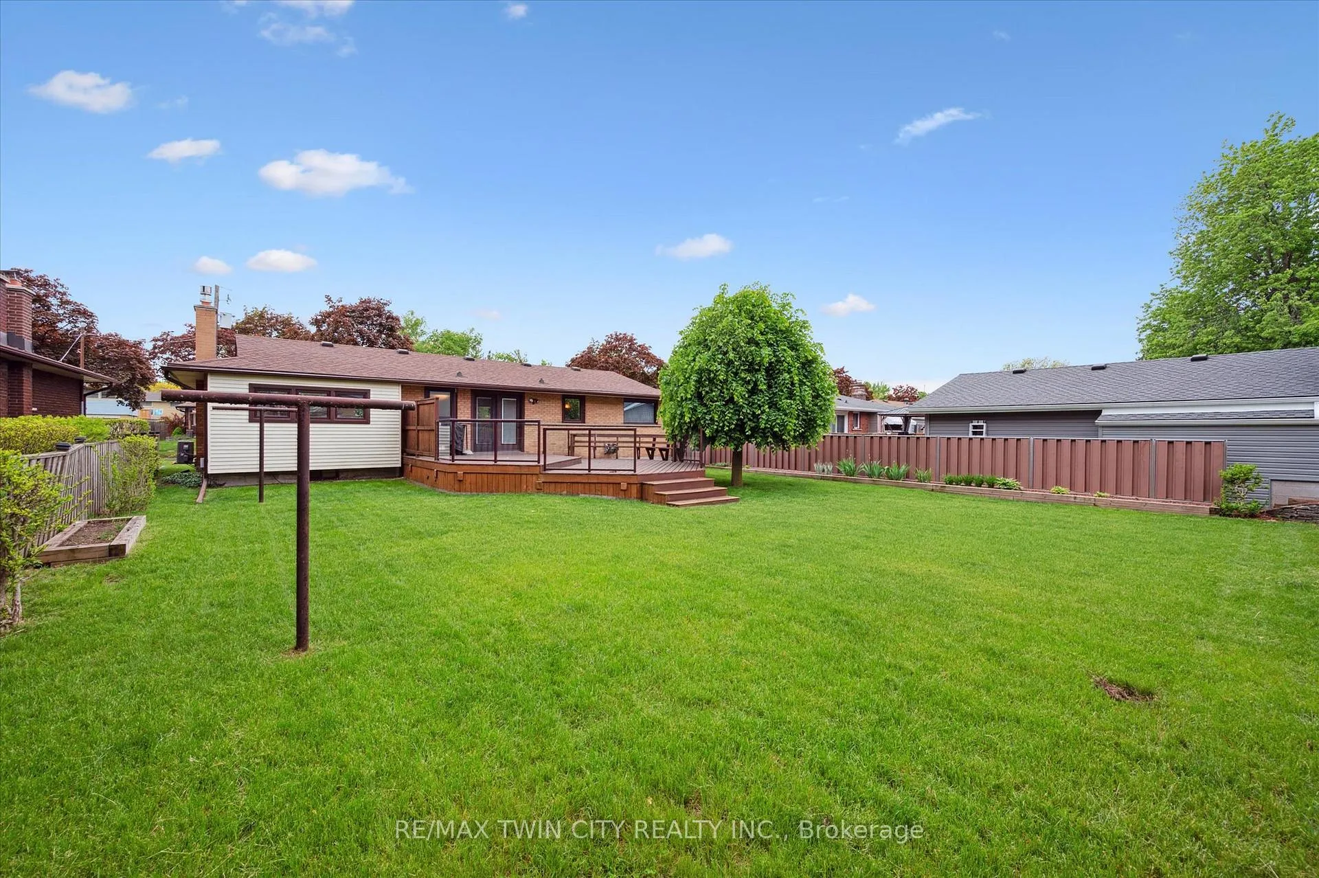 Photo 18 of 100 Burbank Road, Kitchener — HOMEH
