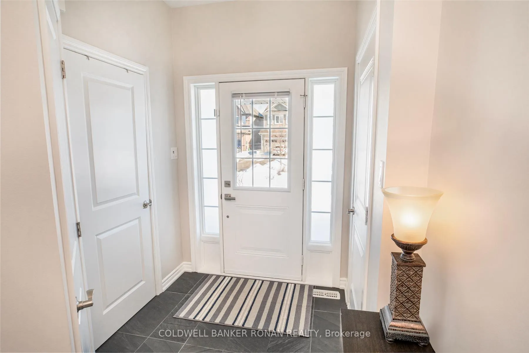 Photo 3 of 128 Knight Street, New Tecumseth, Alliston — HOMEH