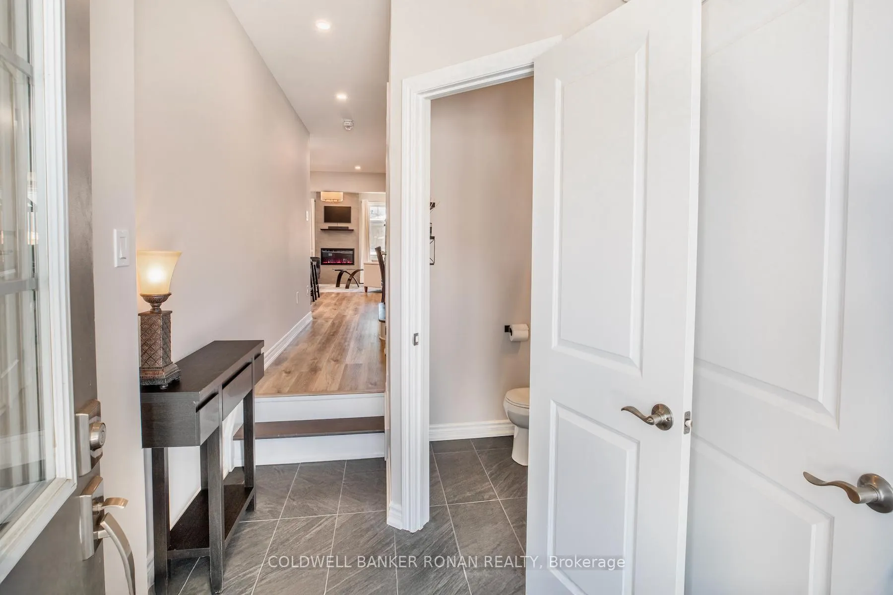 Photo 4 of 128 Knight Street, New Tecumseth, Alliston — HOMEH