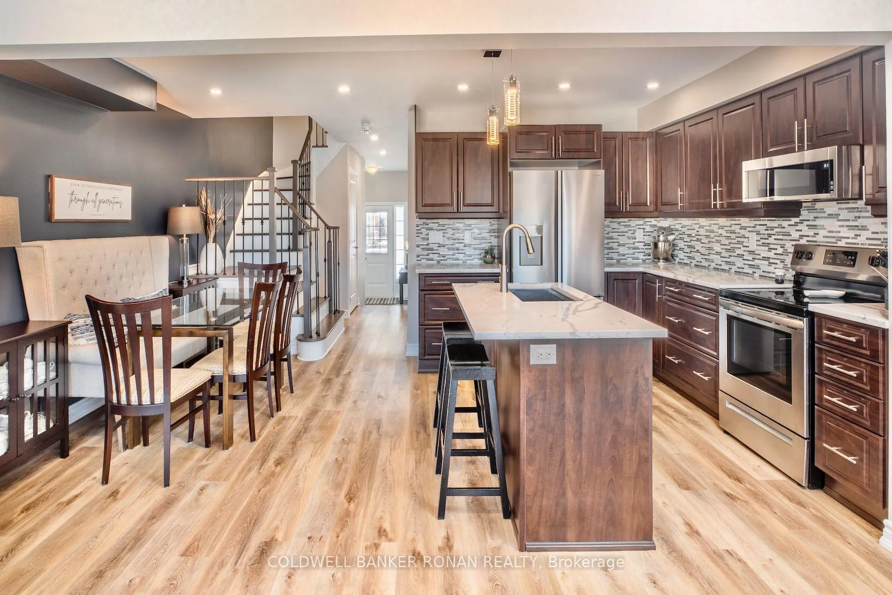 Photo 8 of 128 Knight Street, New Tecumseth, Alliston — HOMEH