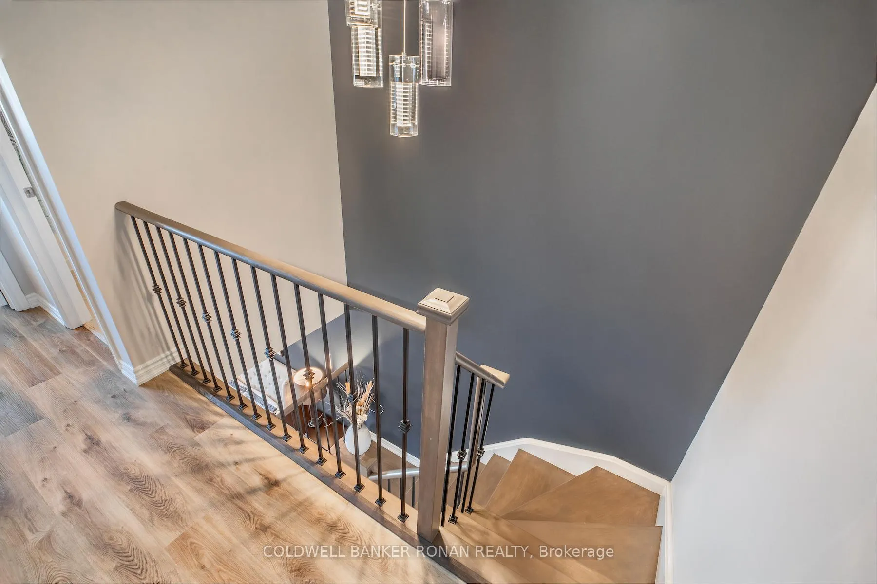 Photo 15 of 128 Knight Street, New Tecumseth, Alliston — HOMEH