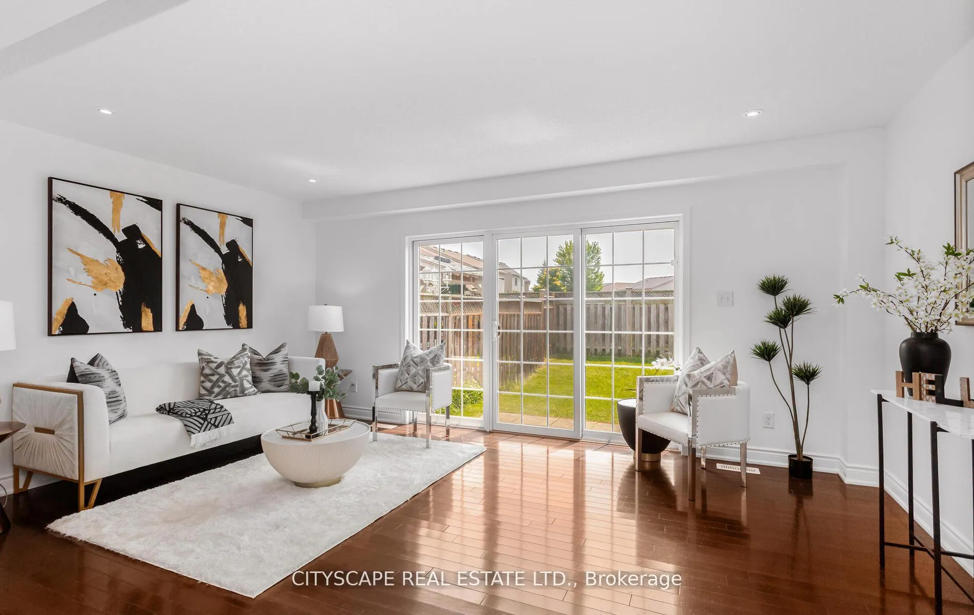 Photo 4 of 493 Beaumont Crescent, Kitchener — HOMEH