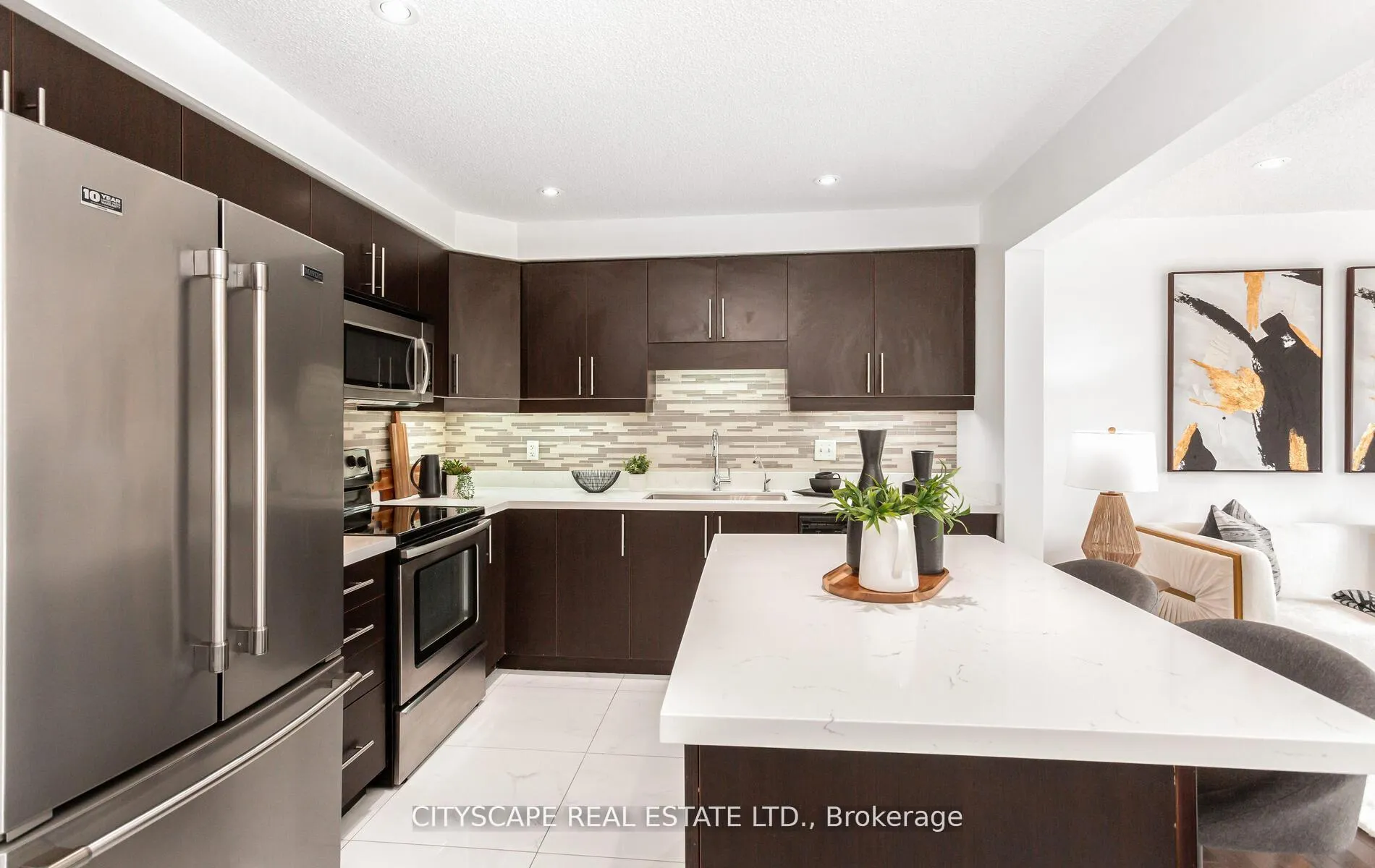 Photo 9 of 493 Beaumont Crescent, Kitchener — HOMEH
