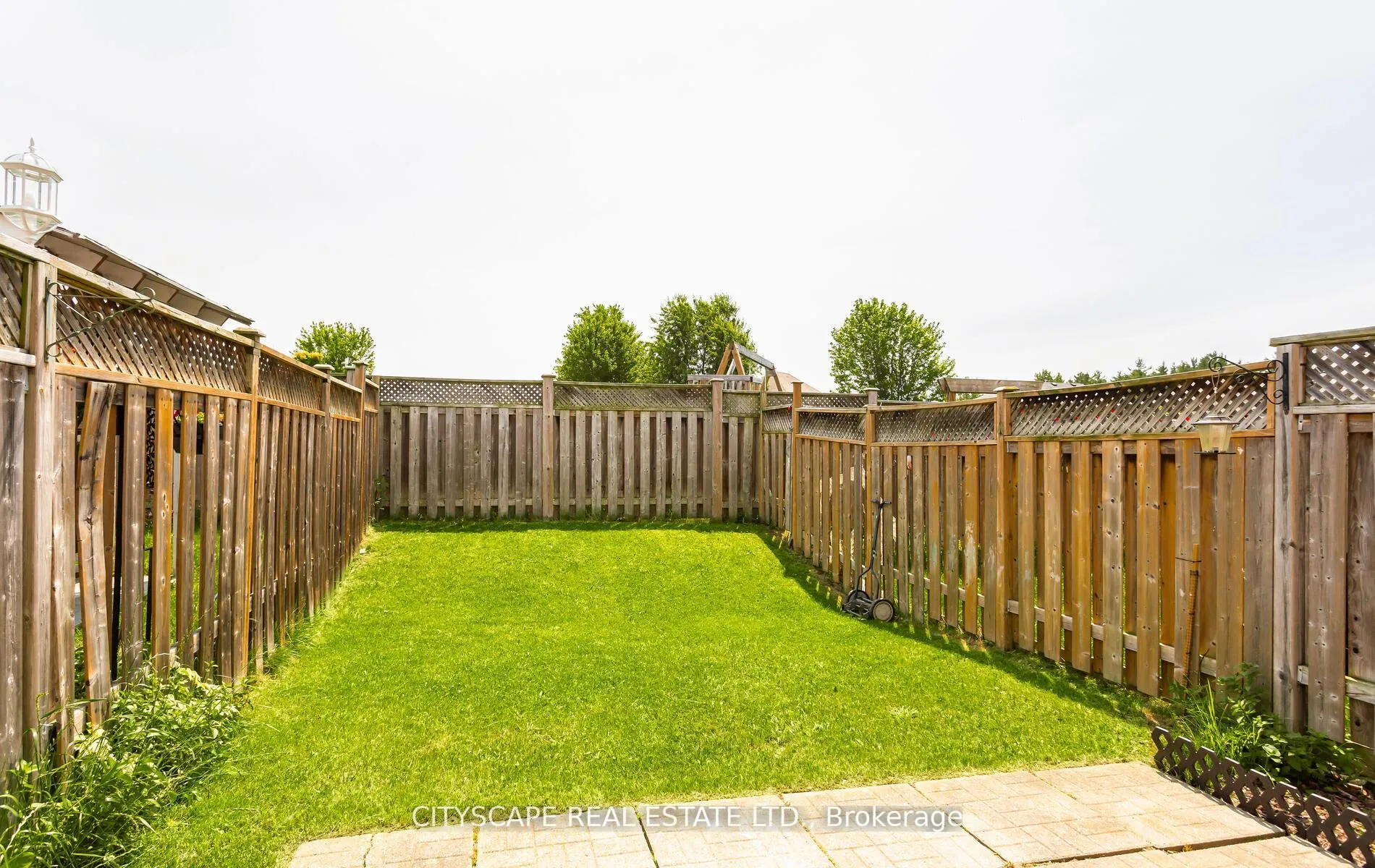 Photo 29 of 493 Beaumont Crescent, Kitchener — HOMEH