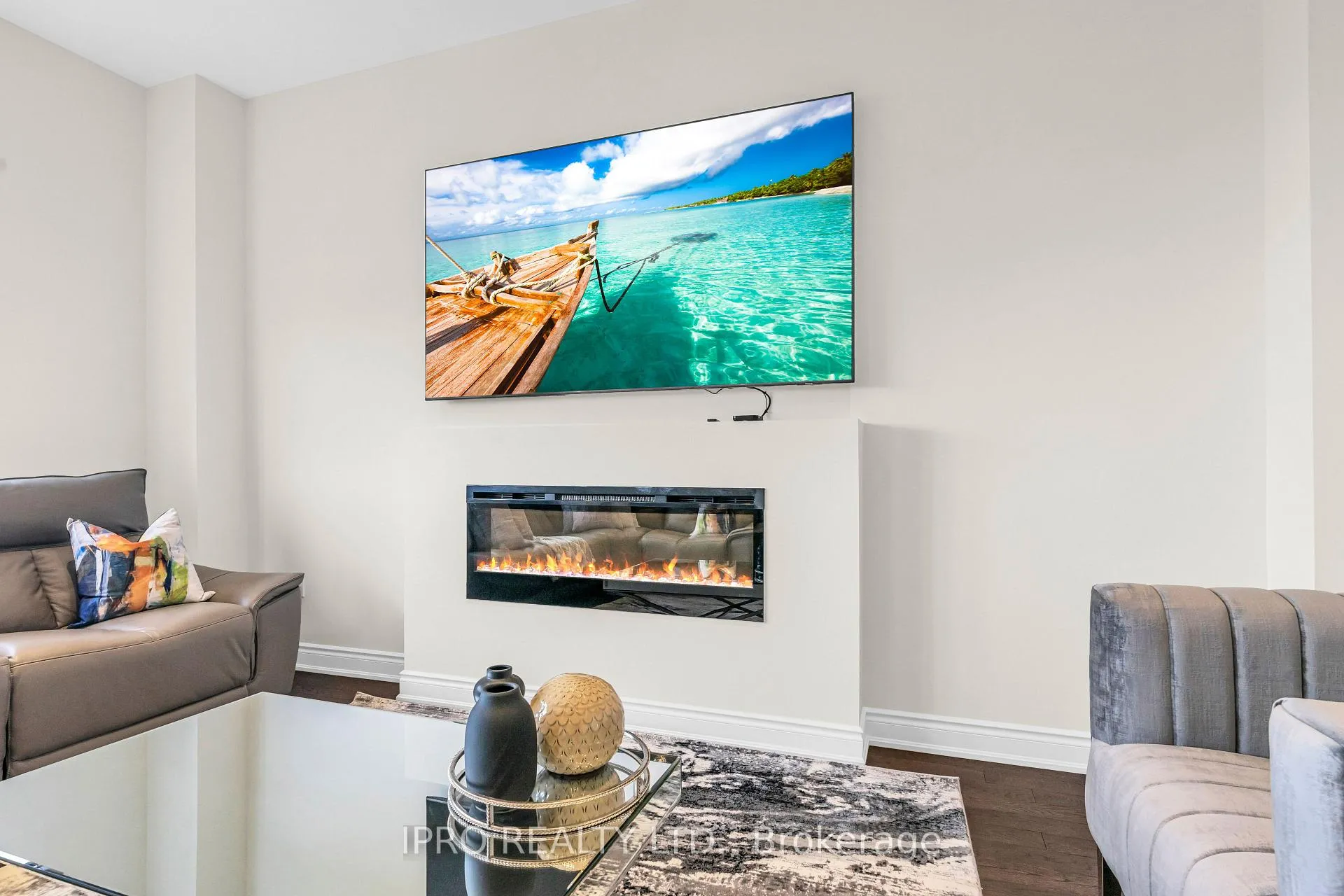 Photo 12 of 1341 Blackmore Street, Innisfil, Alcona — HOMEH