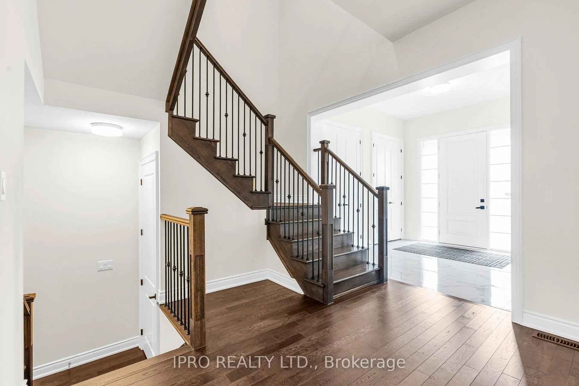 Photo 17 of 1341 Blackmore Street, Innisfil, Alcona — HOMEH