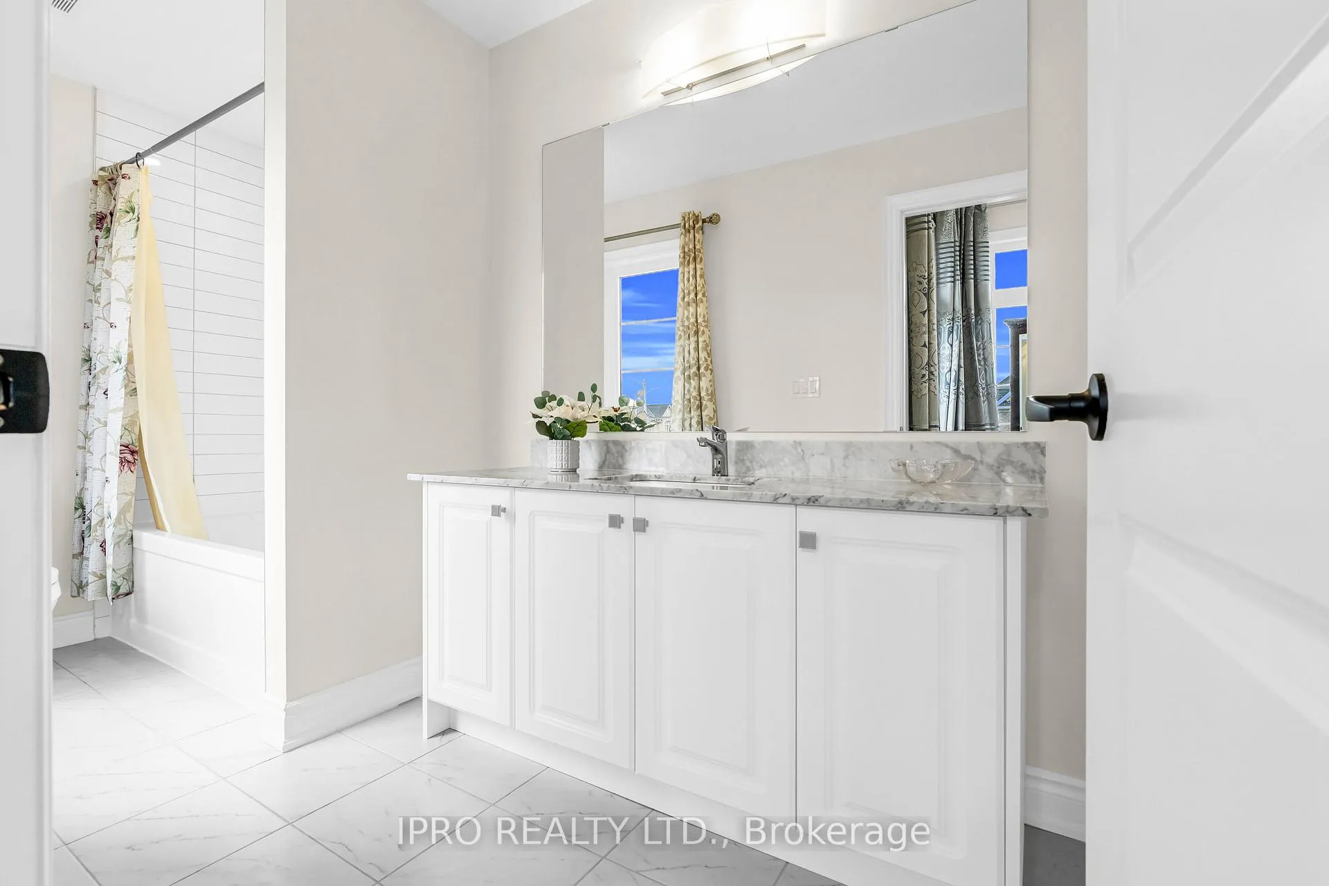 Photo 25 of 1341 Blackmore Street, Innisfil, Alcona — HOMEH