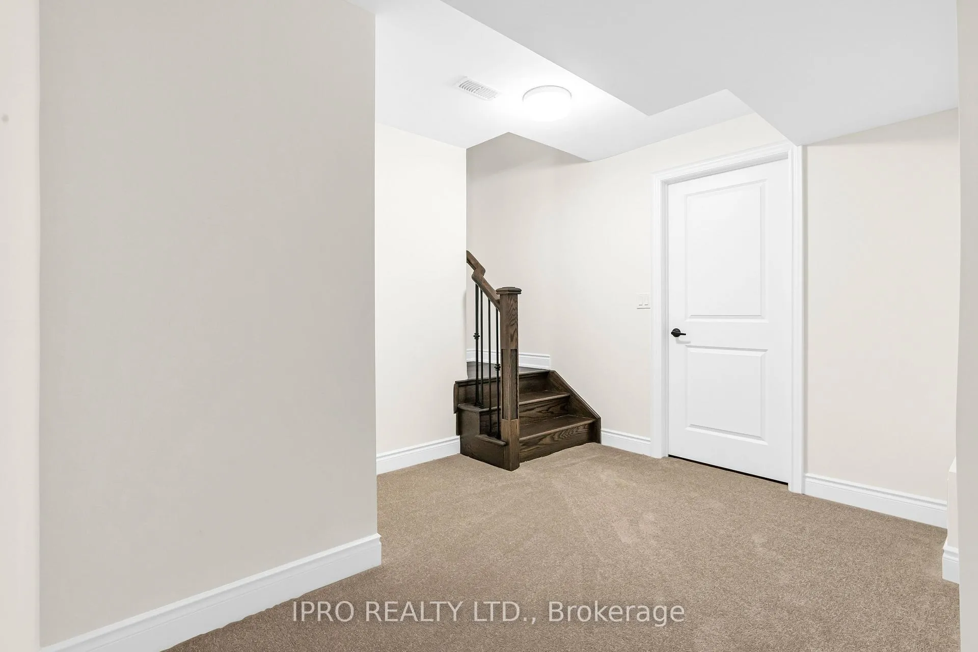 Photo 37 of 1341 Blackmore Street, Innisfil, Alcona — HOMEH