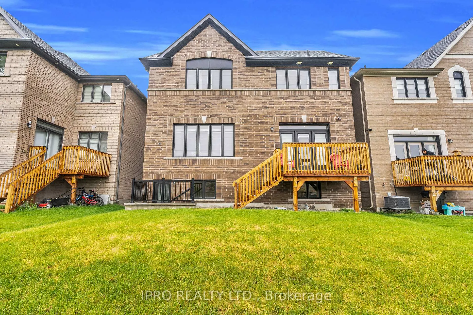 Photo 45 of 1341 Blackmore Street, Innisfil, Alcona — HOMEH