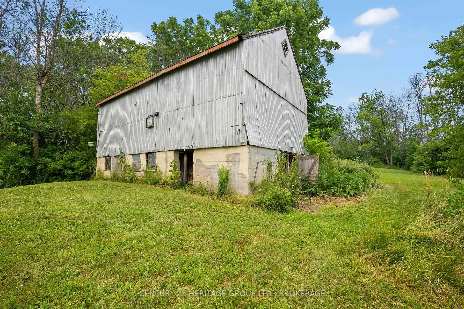 Photo 9 of 2596 Washburn Road, Frontenac, Frontenac South — HOMEH