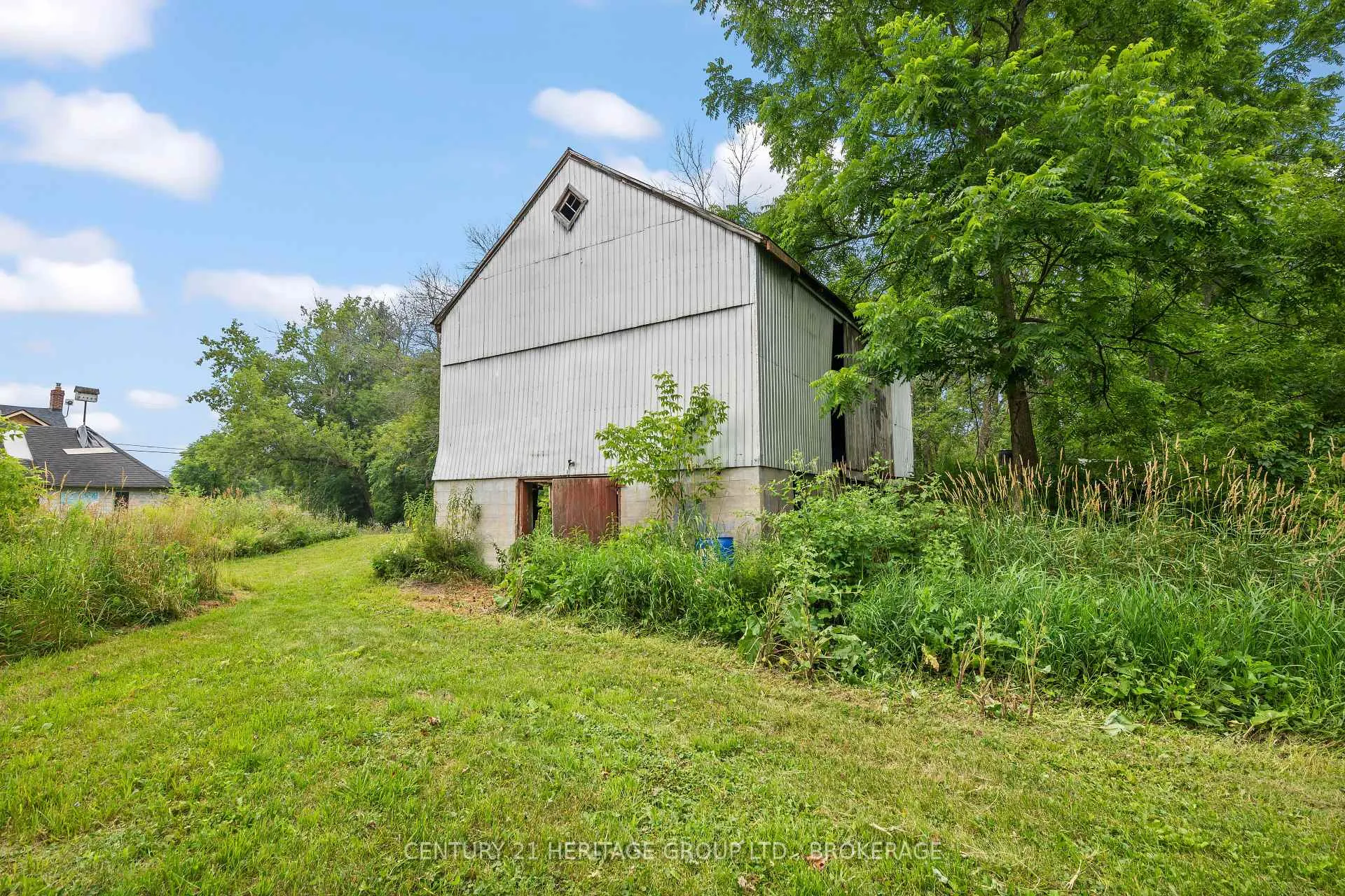Photo 10 of 2596 Washburn Road, Frontenac, Frontenac South — HOMEH