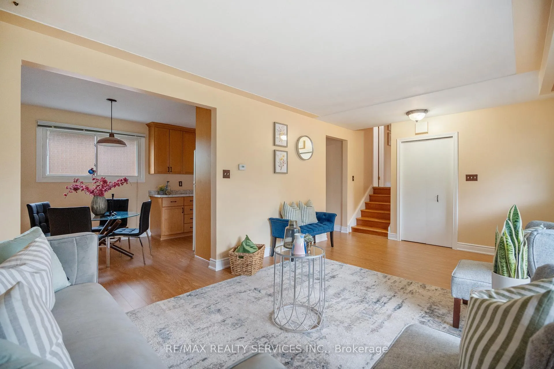 Photo 10 of 560 Highpoint Avenue, Waterloo — HOMEH