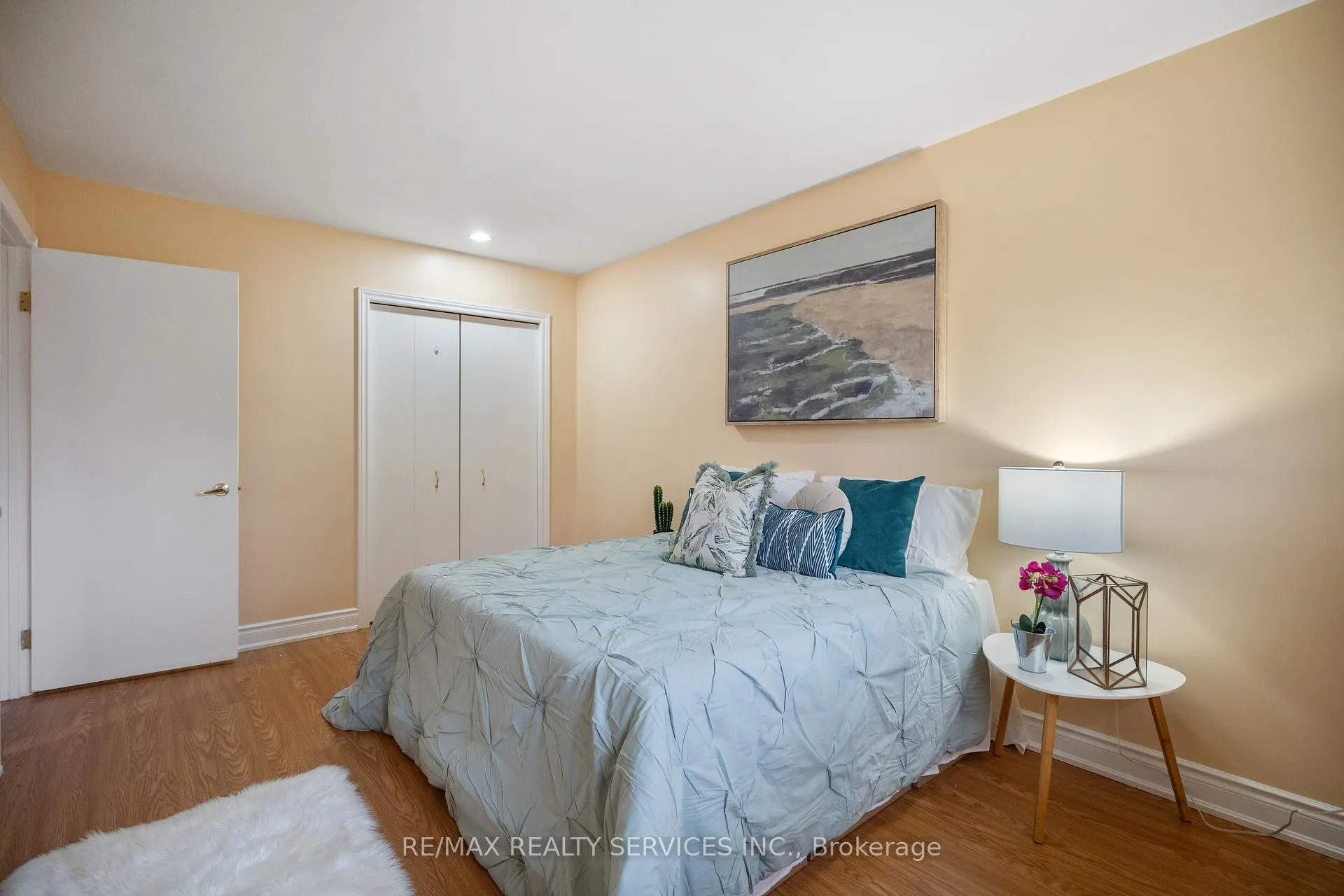 Photo 23 of 560 Highpoint Avenue, Waterloo — HOMEH