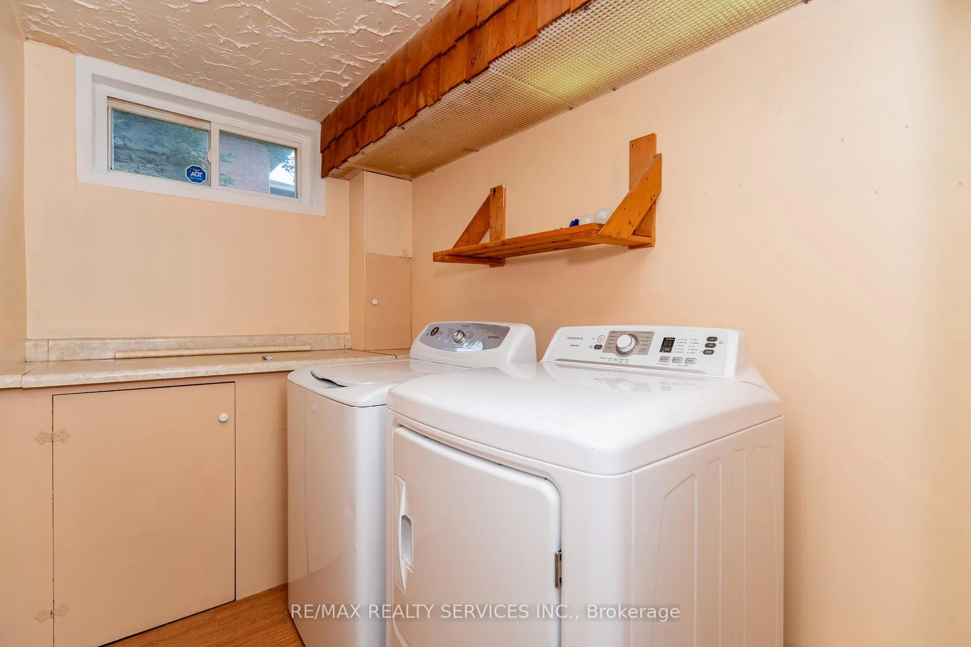 Photo 31 of 560 Highpoint Avenue, Waterloo — HOMEH