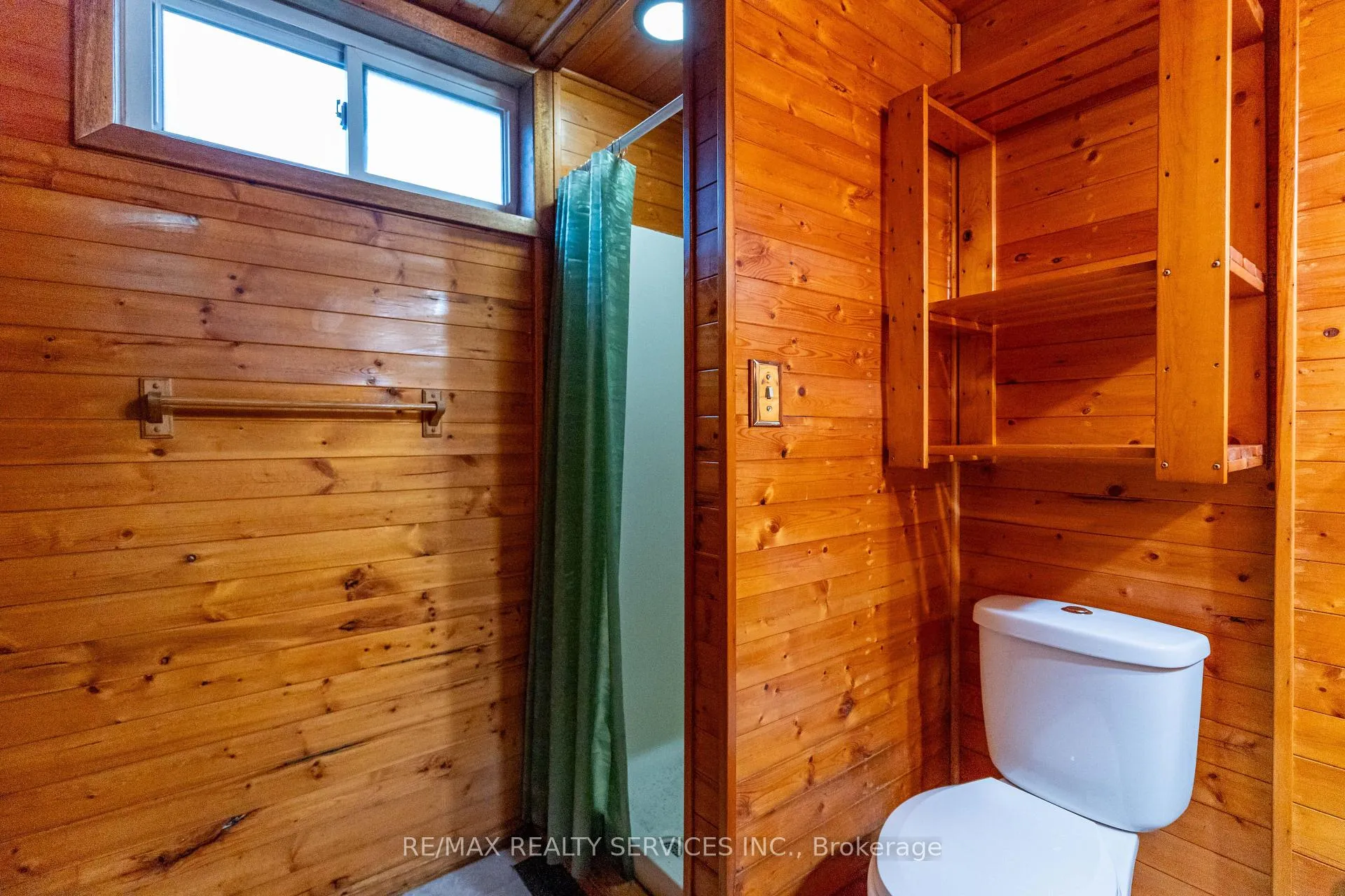 Photo 34 of 560 Highpoint Avenue, Waterloo — HOMEH