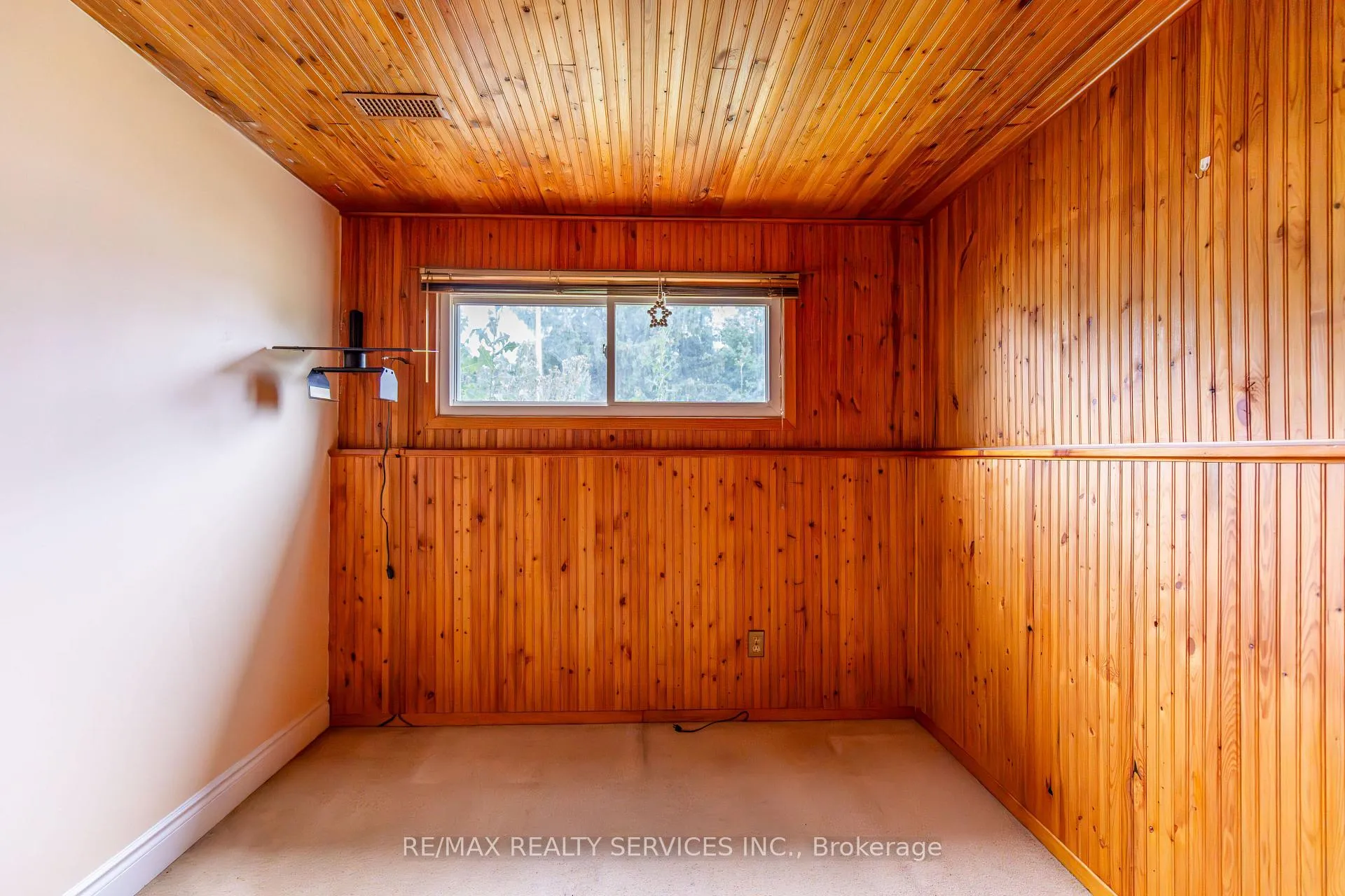 Photo 37 of 560 Highpoint Avenue, Waterloo — HOMEH
