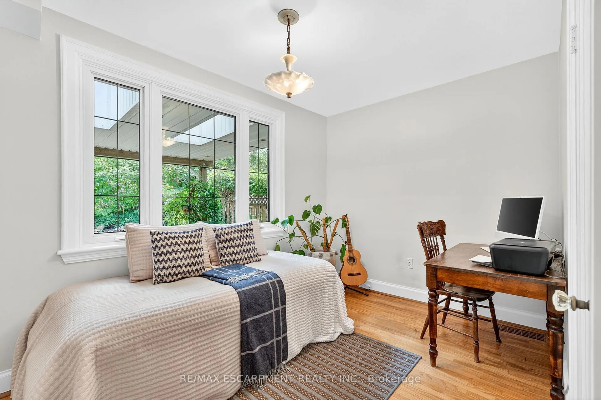 Photo 19 of 16 Parkview Row, Hamilton, Dundas — HOMEH