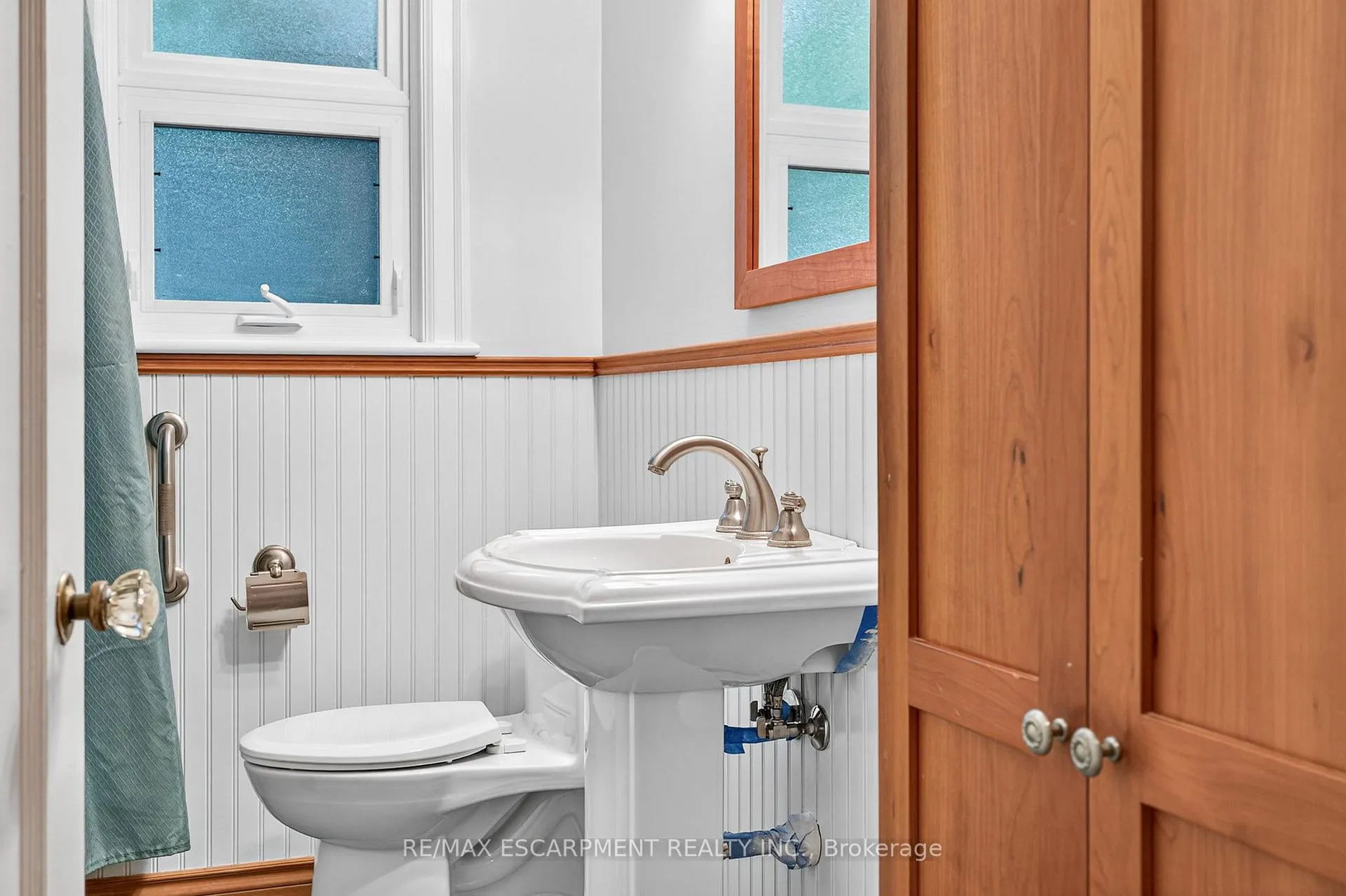 Photo 24 of 16 Parkview Row, Hamilton, Dundas — HOMEH