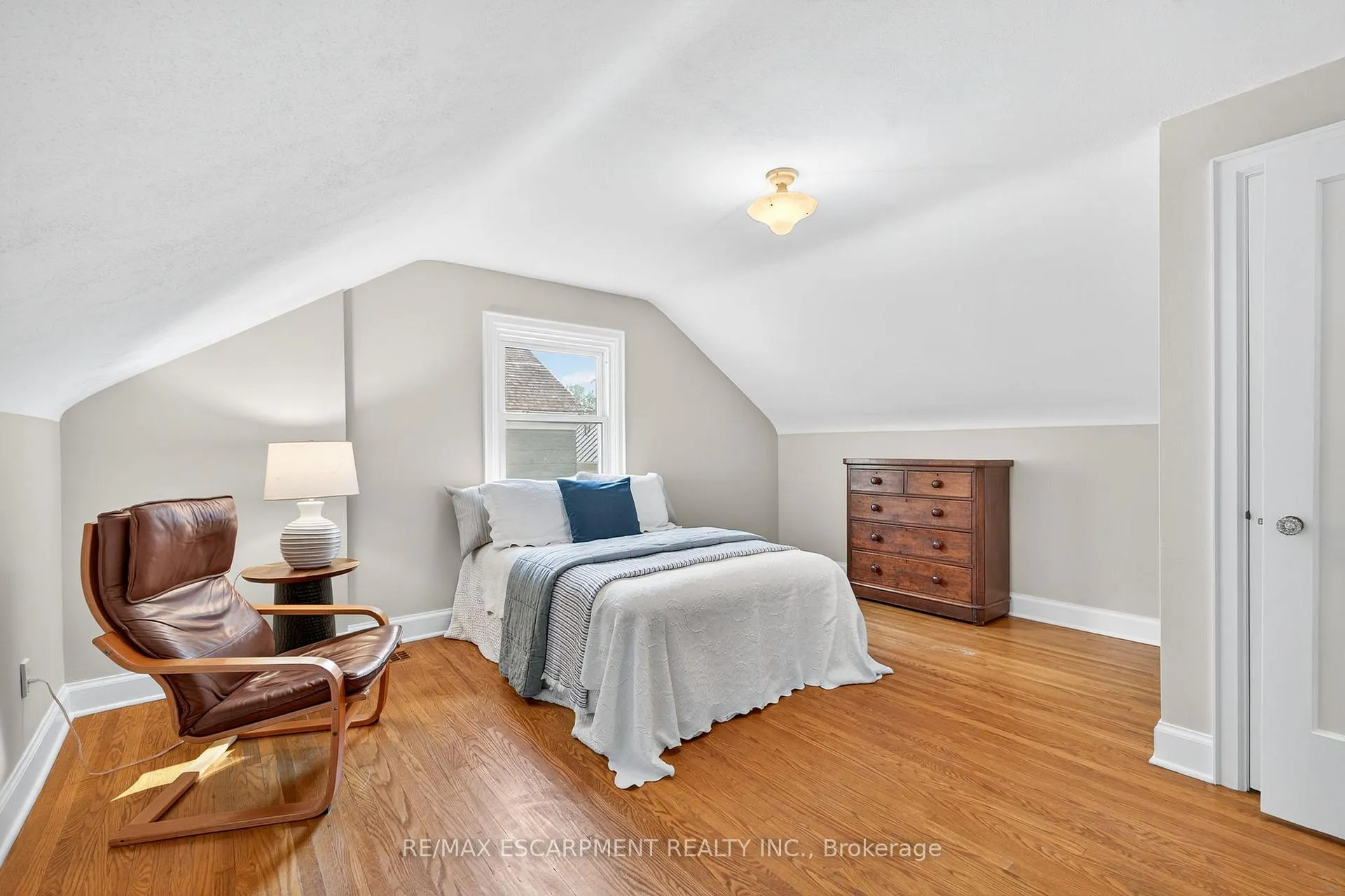 Photo 26 of 16 Parkview Row, Hamilton, Dundas — HOMEH