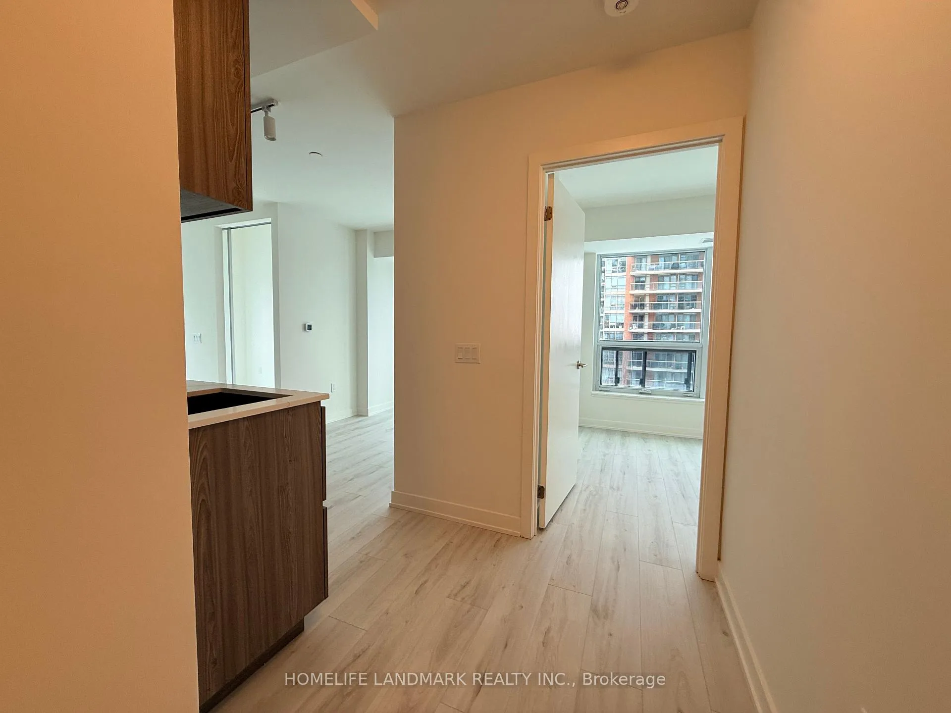 Photo 9 of Unit 804N, 120 Broadway Avenue, Toronto, Mount Pleasant West — HOMEH