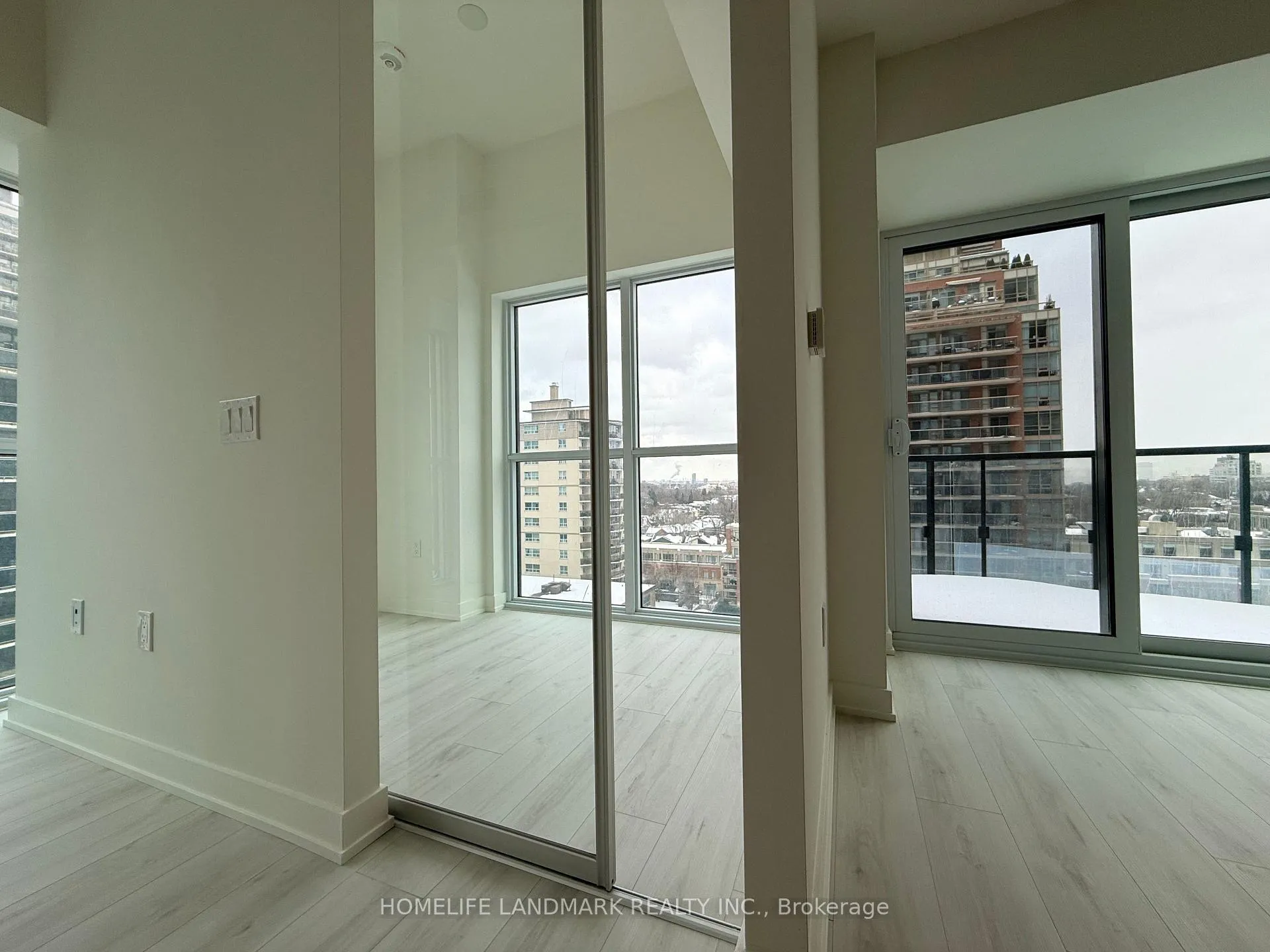 Photo 15 of Unit 804N, 120 Broadway Avenue, Toronto, Mount Pleasant West — HOMEH
