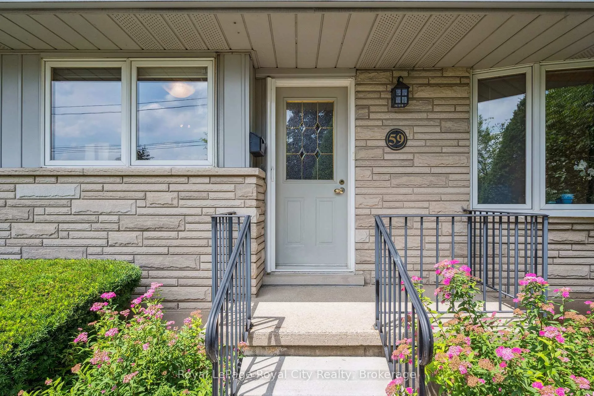Photo 6 of 59 Algoma Drive, Guelph, Victoria North — HOMEH