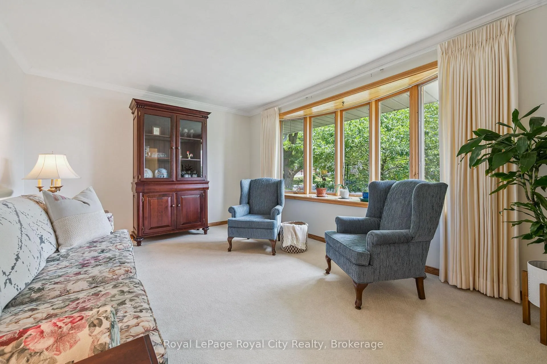 Photo 8 of 59 Algoma Drive, Guelph, Victoria North — HOMEH
