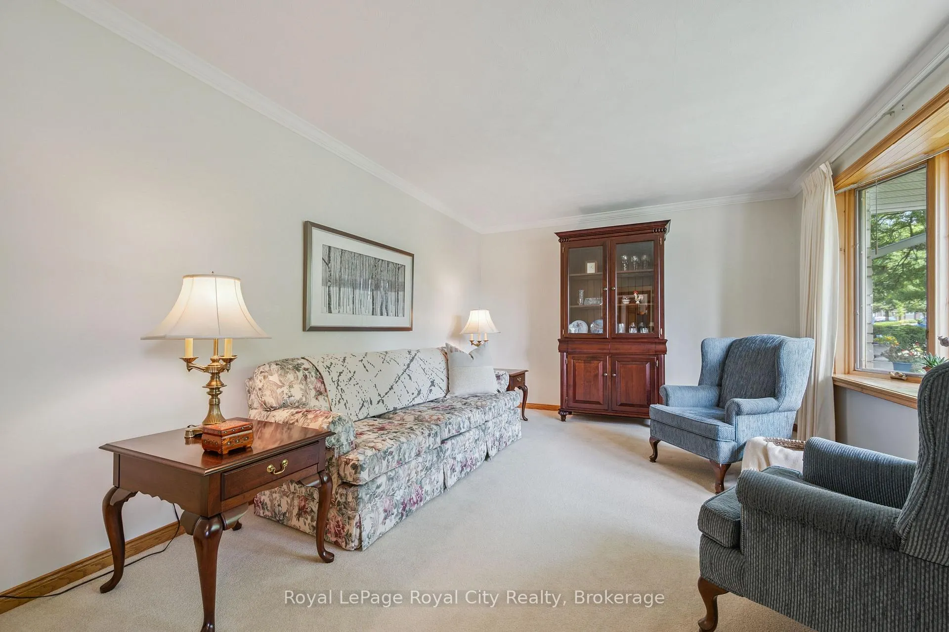 Photo 9 of 59 Algoma Drive, Guelph, Victoria North — HOMEH
