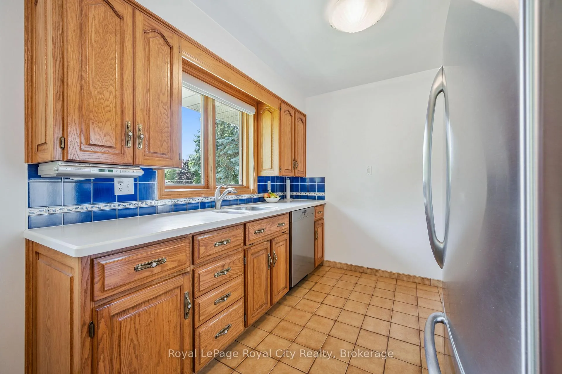Photo 12 of 59 Algoma Drive, Guelph, Victoria North — HOMEH