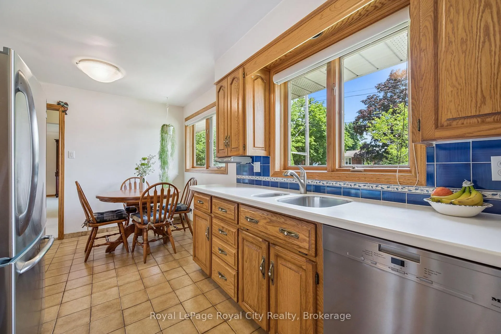 Photo 14 of 59 Algoma Drive, Guelph, Victoria North — HOMEH