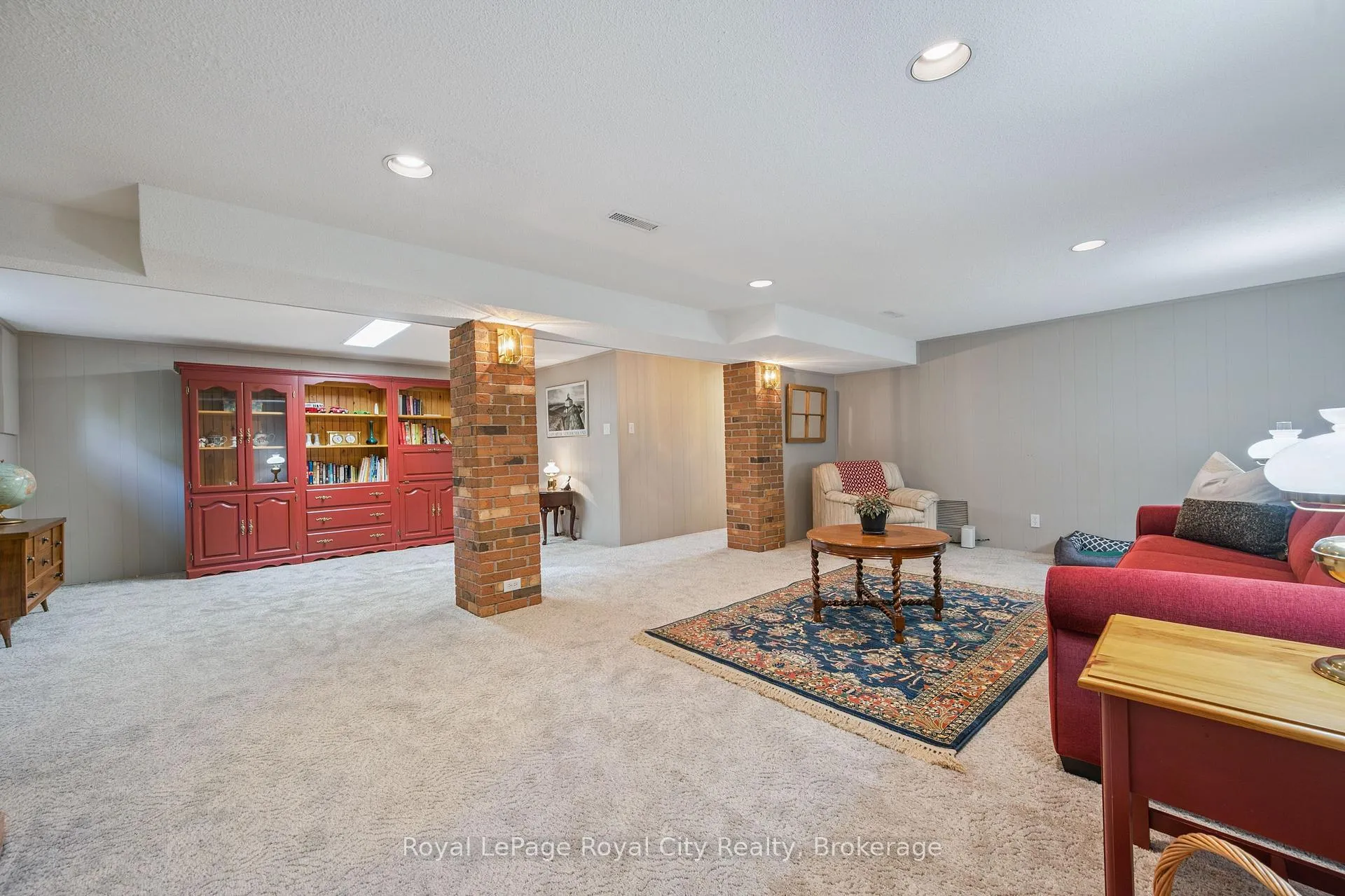 Photo 25 of 59 Algoma Drive, Guelph, Victoria North — HOMEH