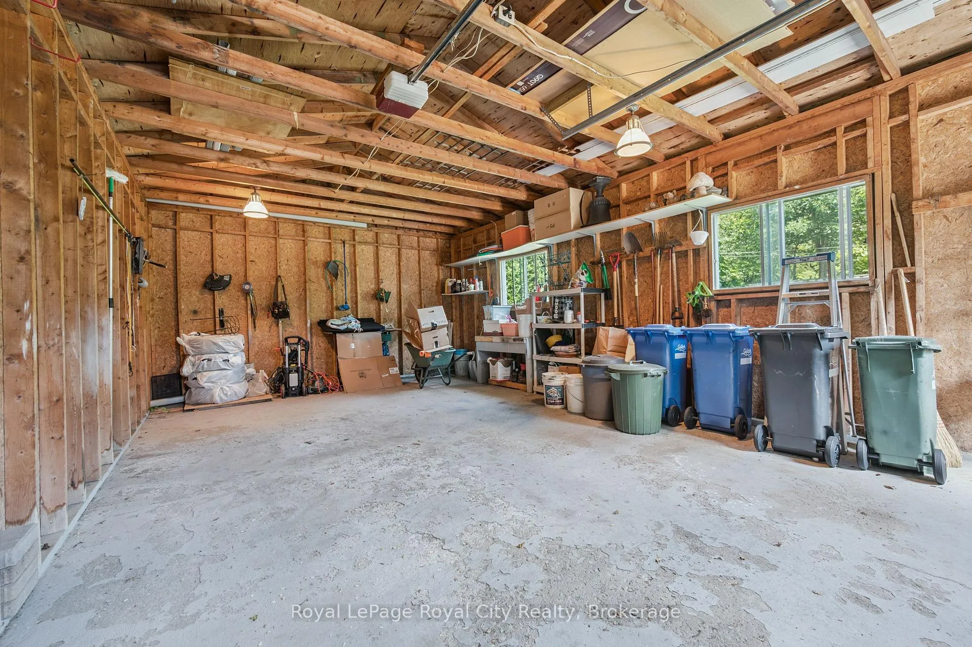 Photo 32 of 59 Algoma Drive, Guelph, Victoria North — HOMEH