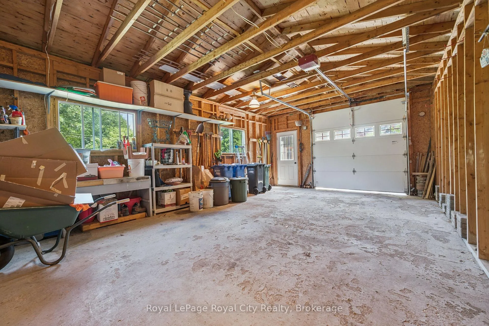 Photo 33 of 59 Algoma Drive, Guelph, Victoria North — HOMEH