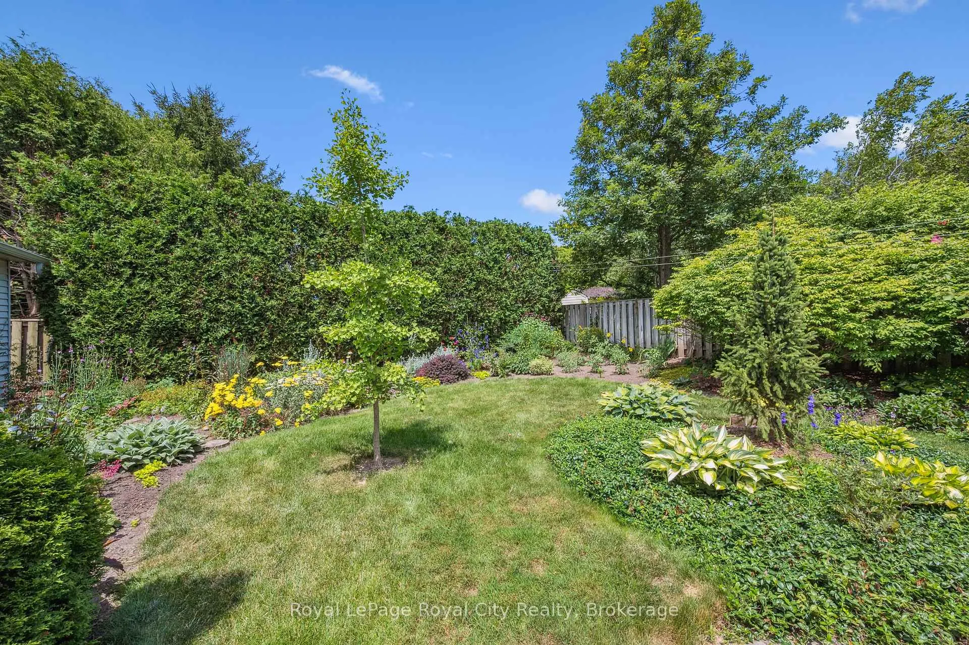 Photo 34 of 59 Algoma Drive, Guelph, Victoria North — HOMEH