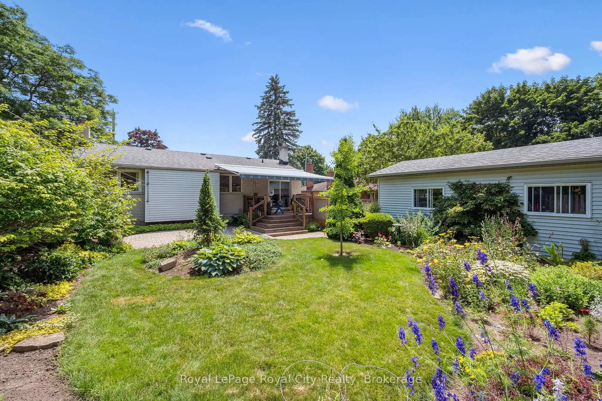 Photo 36 of 59 Algoma Drive, Guelph, Victoria North — HOMEH