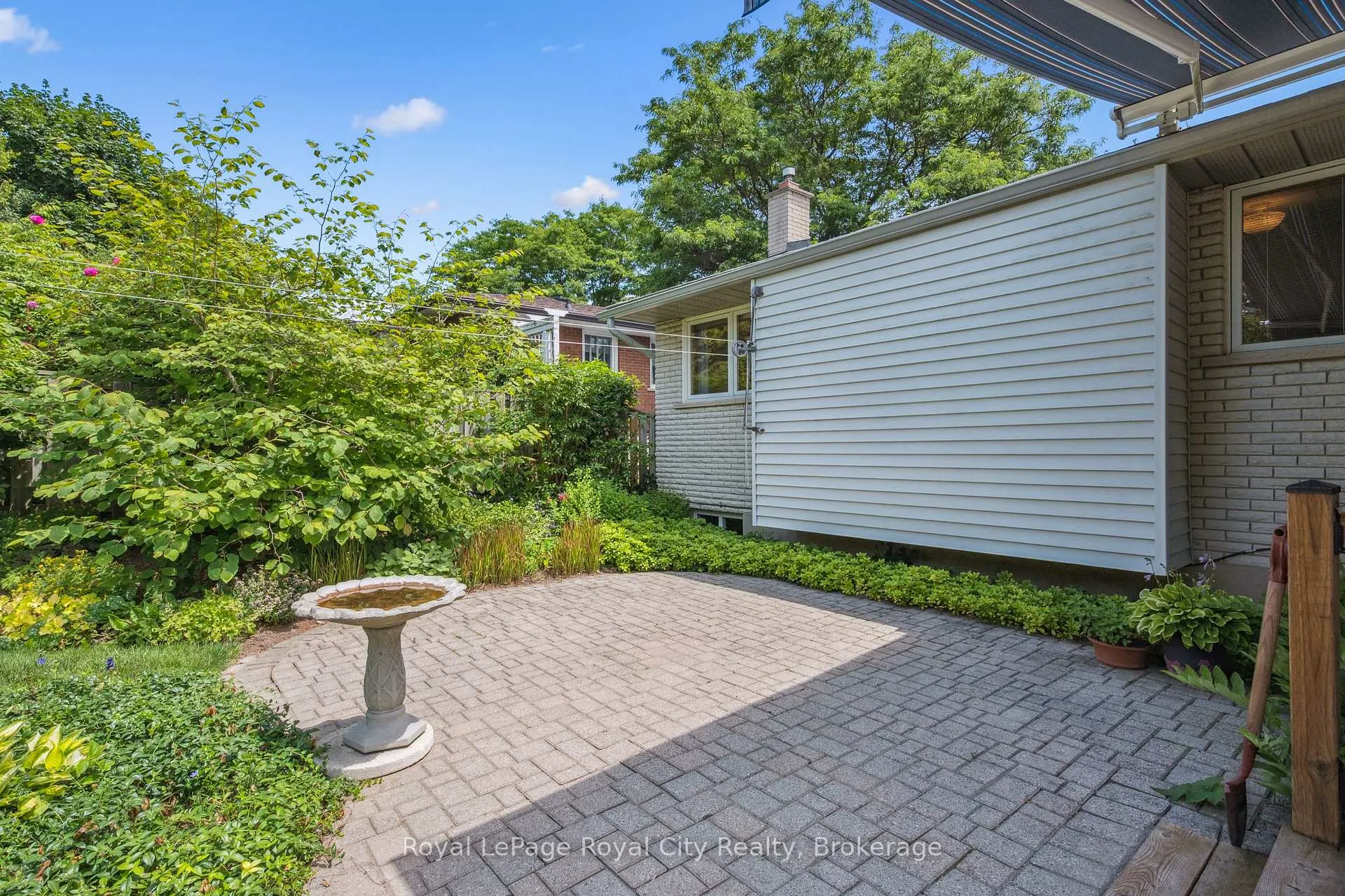 Photo 41 of 59 Algoma Drive, Guelph, Victoria North — HOMEH
