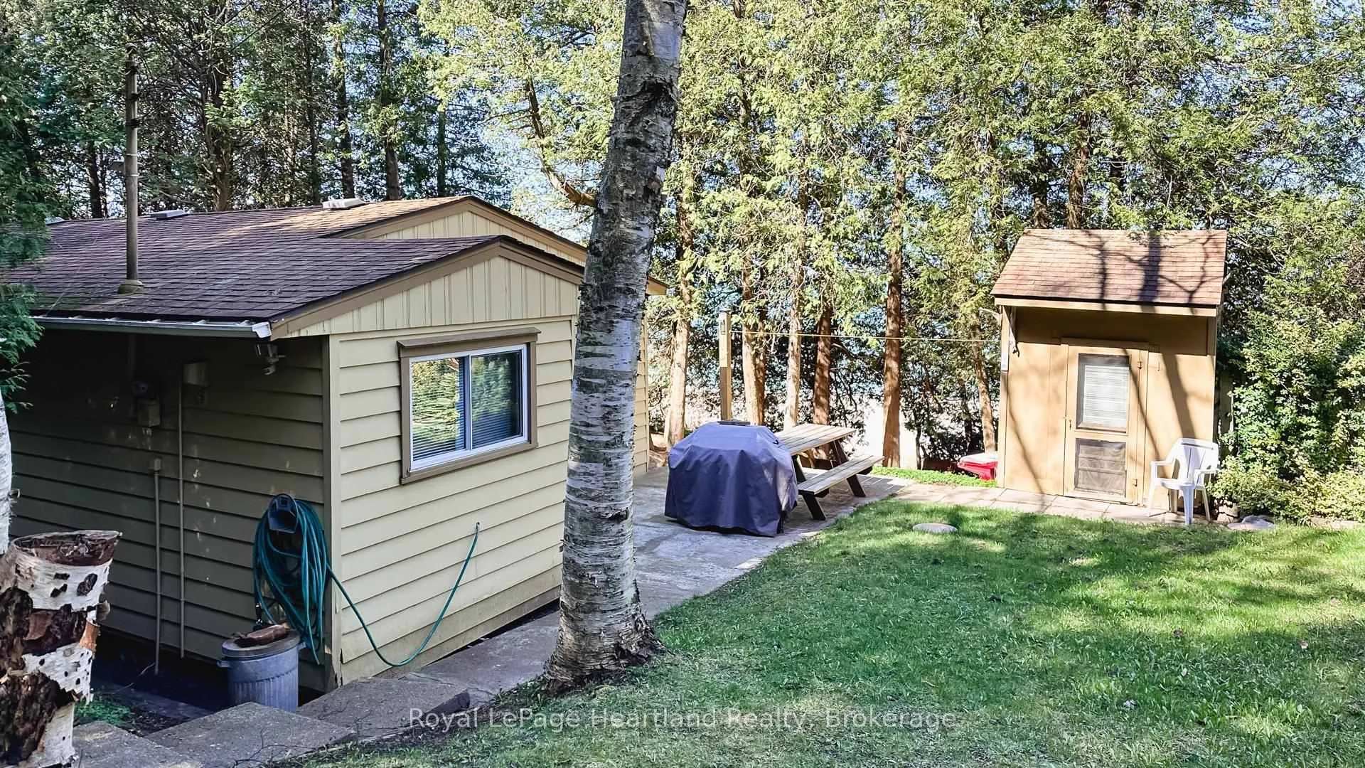 Photo 4 of 83815B Dickson Street, Ashfield-Colborne-Wawanosh, Ashfield — HOMEH