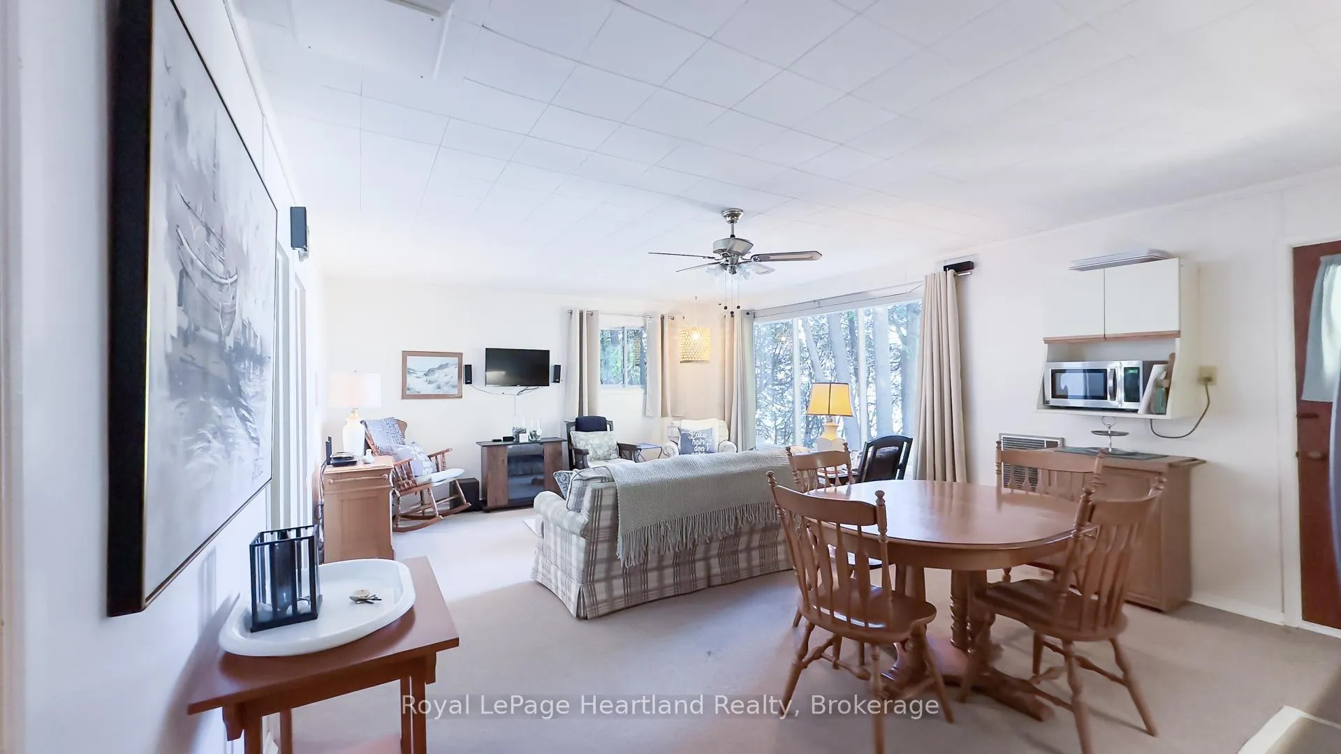 Photo 7 of 83815B Dickson Street, Ashfield-Colborne-Wawanosh, Ashfield — HOMEH