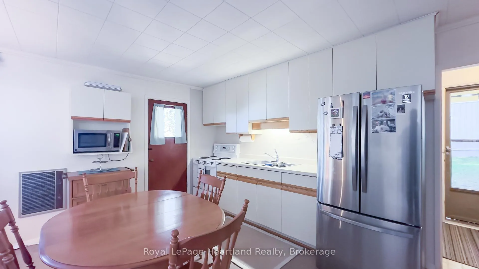 Photo 10 of 83815B Dickson Street, Ashfield-Colborne-Wawanosh, Ashfield — HOMEH