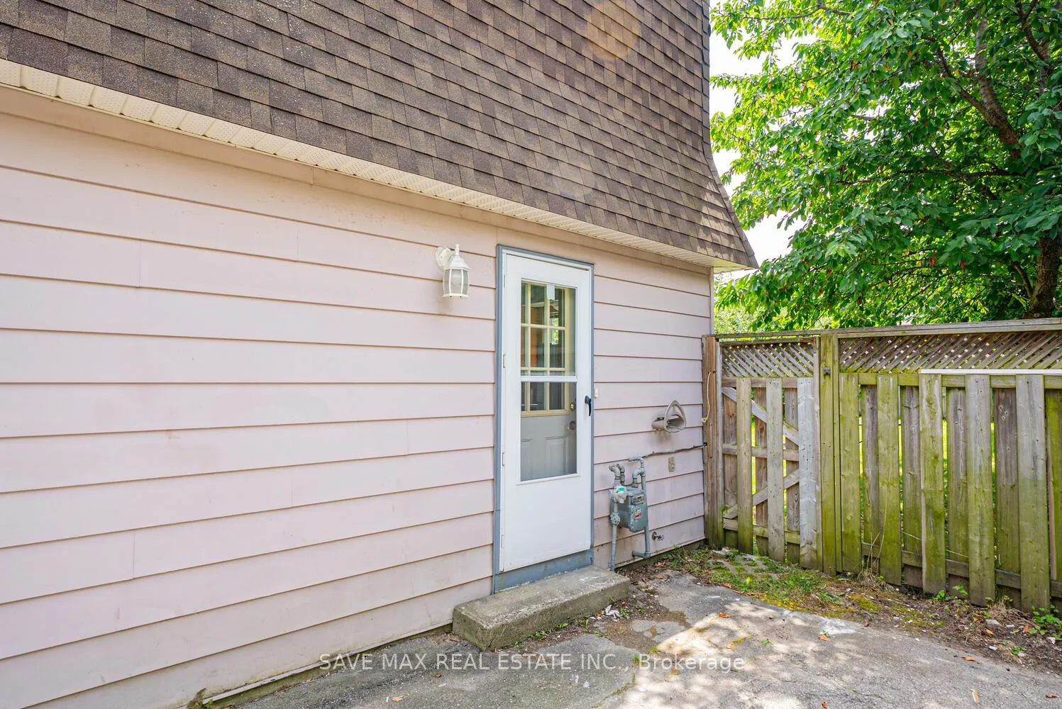 Photo 22 of 88 Harcourt Crescent, Kitchener — HOMEH