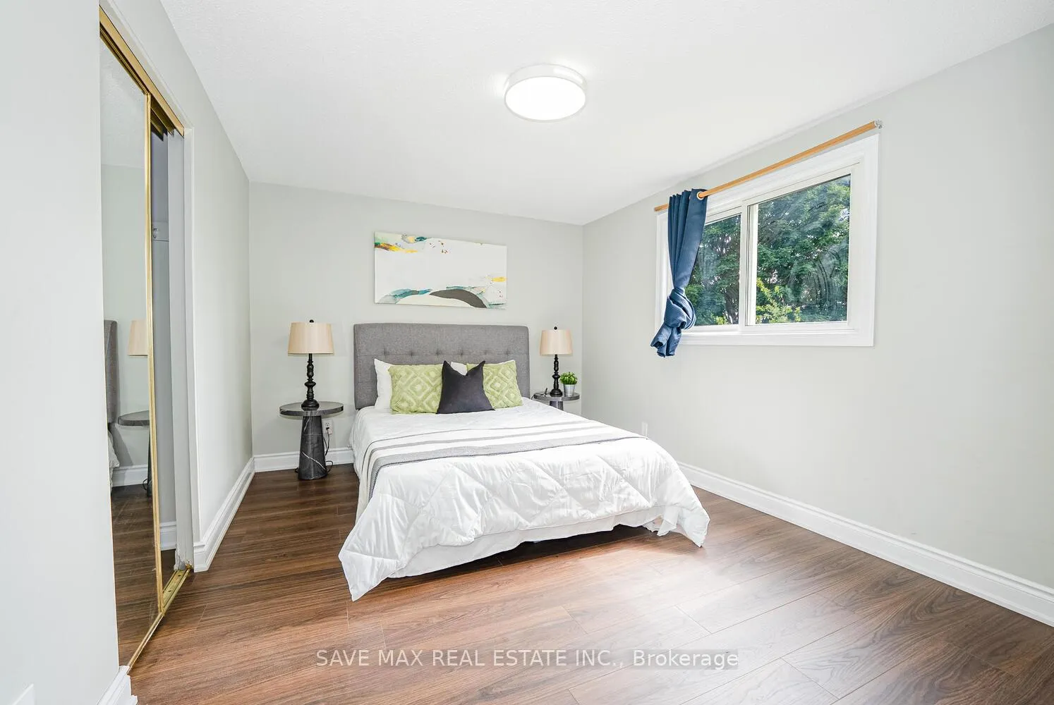 Photo 23 of 88 Harcourt Crescent, Kitchener — HOMEH