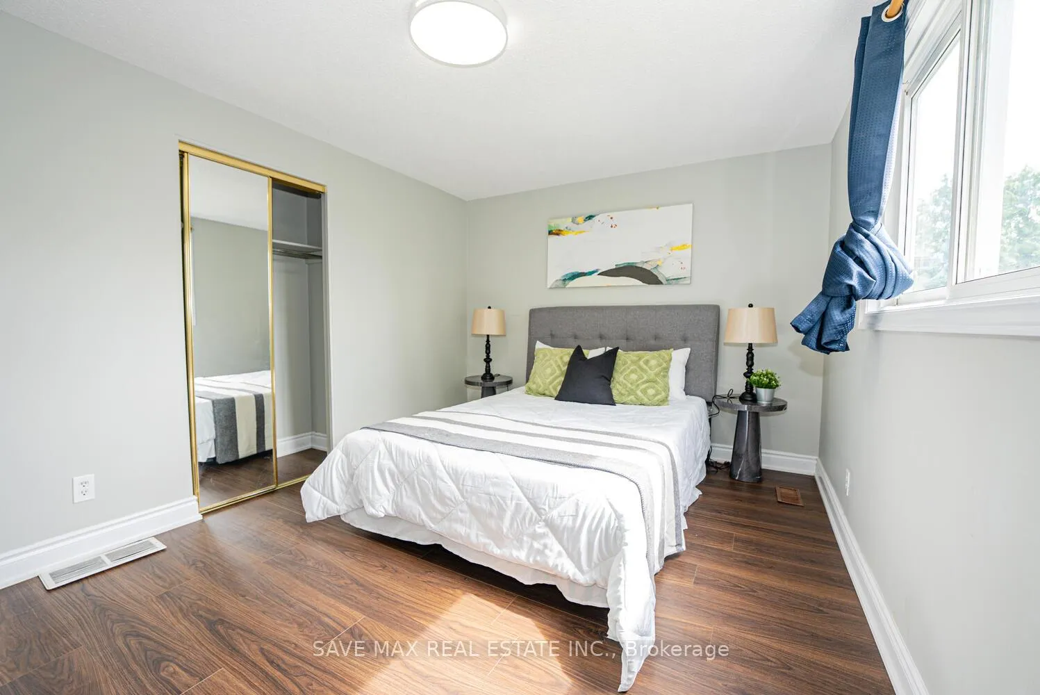 Photo 25 of 88 Harcourt Crescent, Kitchener — HOMEH