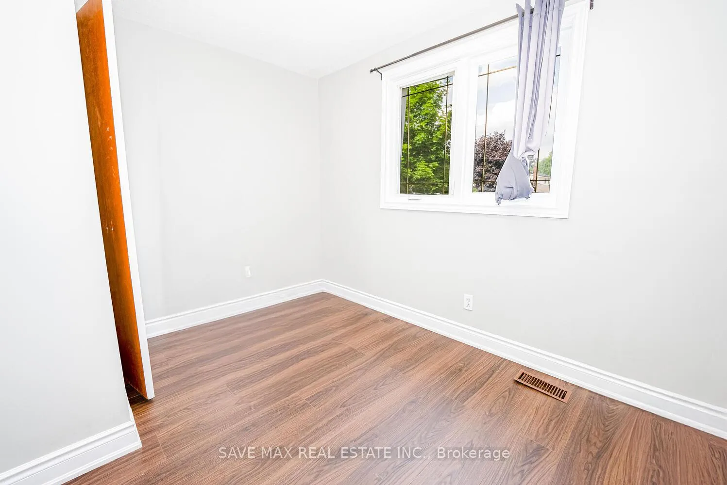 Photo 30 of 88 Harcourt Crescent, Kitchener — HOMEH