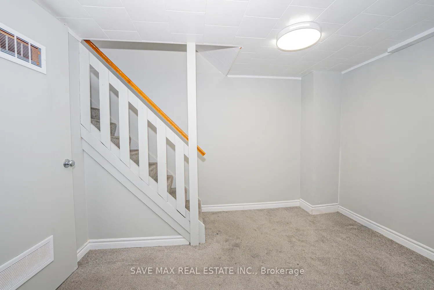 Photo 35 of 88 Harcourt Crescent, Kitchener — HOMEH