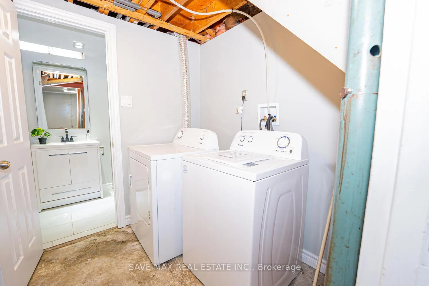 Photo 42 of 88 Harcourt Crescent, Kitchener — HOMEH