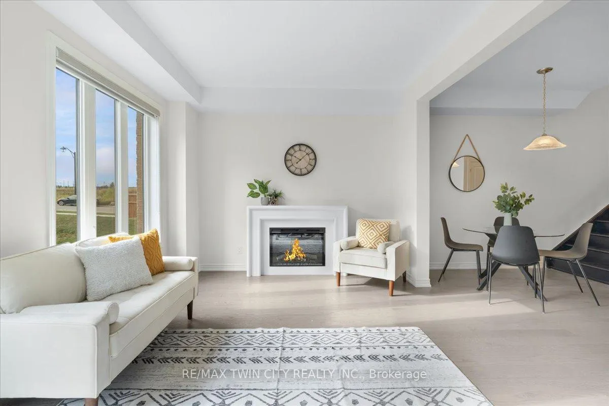 Photo 15 of 64 Grassbourne Avenue, Kitchener — HOMEH
