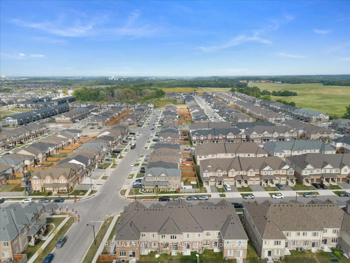 Photo 47 of 64 Grassbourne Avenue, Kitchener — HOMEH